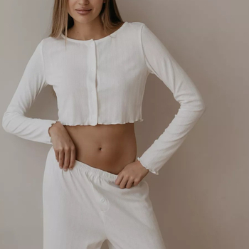 Kokvilnas trikotāžas komplekts ar garām piedurknēm un biksēm, vidēja biezuma 201–250 g/m², apaļš kakla izgriezums, rudens-ziema