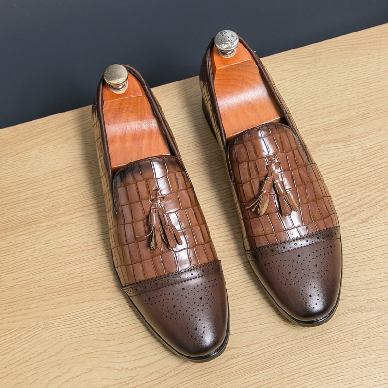 Ανδρικά casual δερμάτινα παπούτσια με μυτερό δάχτυλο, χαμηλό ύψος, PU επάνω, καουτσούκ σόλα