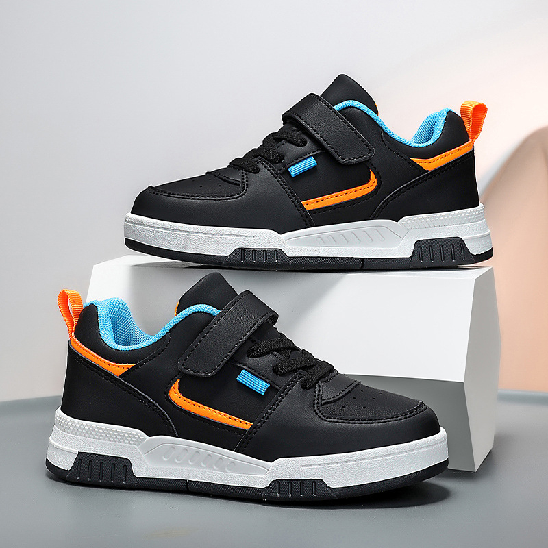 Tenisice s tankom potplatom, Unisex, Gornji dio od sintetičke kože, Potplata TPR, Kopčanje na Velcro