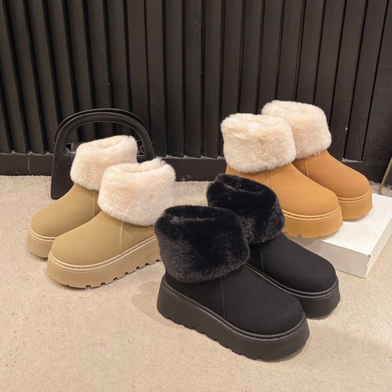 Снежни обувки с велур, подплатени с изкуствен пух, гумирана подметка, средна височина на маншета, закопчаване с заден цип
