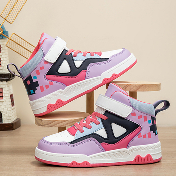 Bērnu skeita kurpes, vidēja augstuma, virsma no sintētiskas ādas, zole PVC, Velcro aizdare, pretslīdes un izturīgas pret nolietojumu