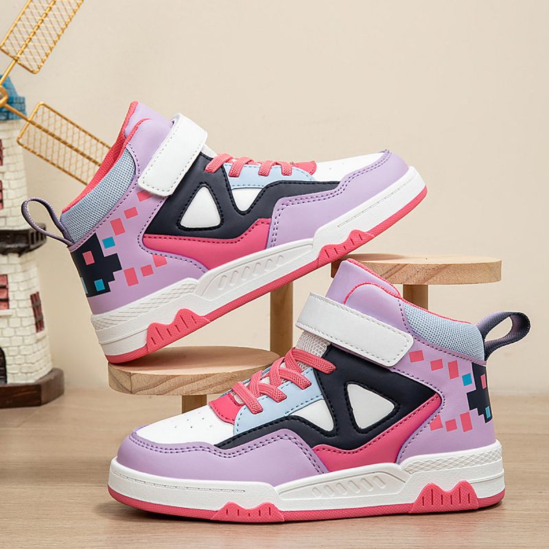 Bērnu skeita kurpes, vidēja augstuma, virsma no sintētiskas ādas, zole PVC, Velcro aizdare, pretslīdes un izturīgas pret nolietojumu