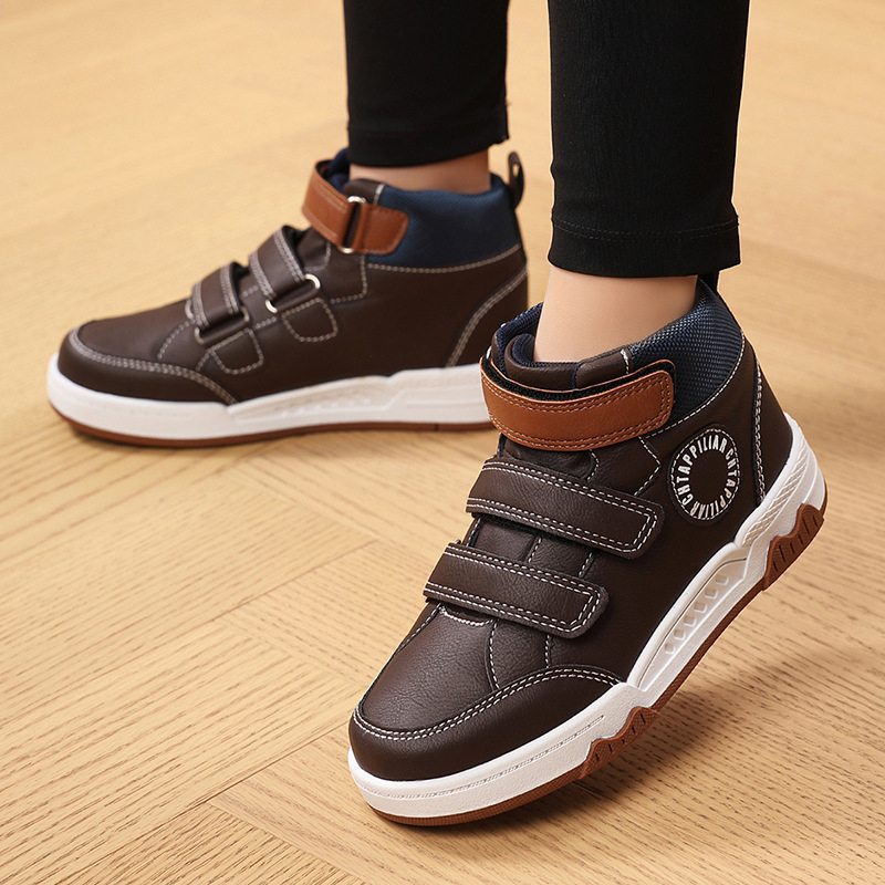 Chlapčenské tenisky s vysokým zvrškom | PU zvršok, gumová podrážka, zapínanie na suchý zips, nepremokavé a protišmykové (PU zvršok, gumová podrážka, zapínanie na suchý zips, nepremokavé, protišmykové)