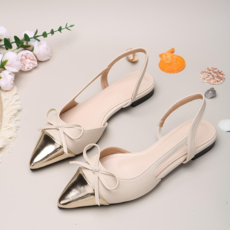 Sieviešu sandales ar atvērtu aizmuguri, smailu purnu, PU augšpuse, PU zole, plakanais papēdis