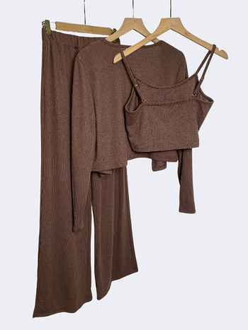 Moterų kelnių kostiumas — elegantiškas kasdienio kelionės stilius, poliesterio–spandekso mišinys, ilgos rankovės, ilgos kelnės, 2025 ruduo