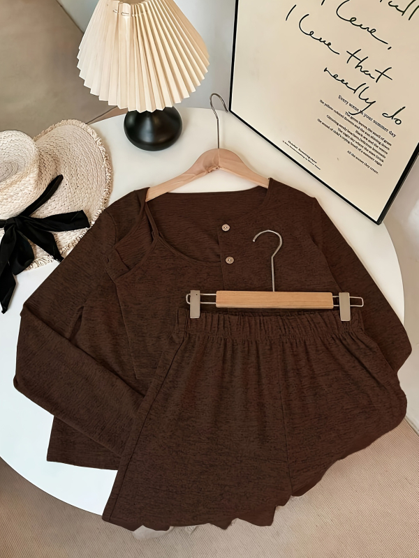 Moterų kelnių kostiumas — elegantiškas kasdienio kelionės stilius, poliesterio–spandekso mišinys, ilgos rankovės, ilgos kelnės, 2025 ruduo