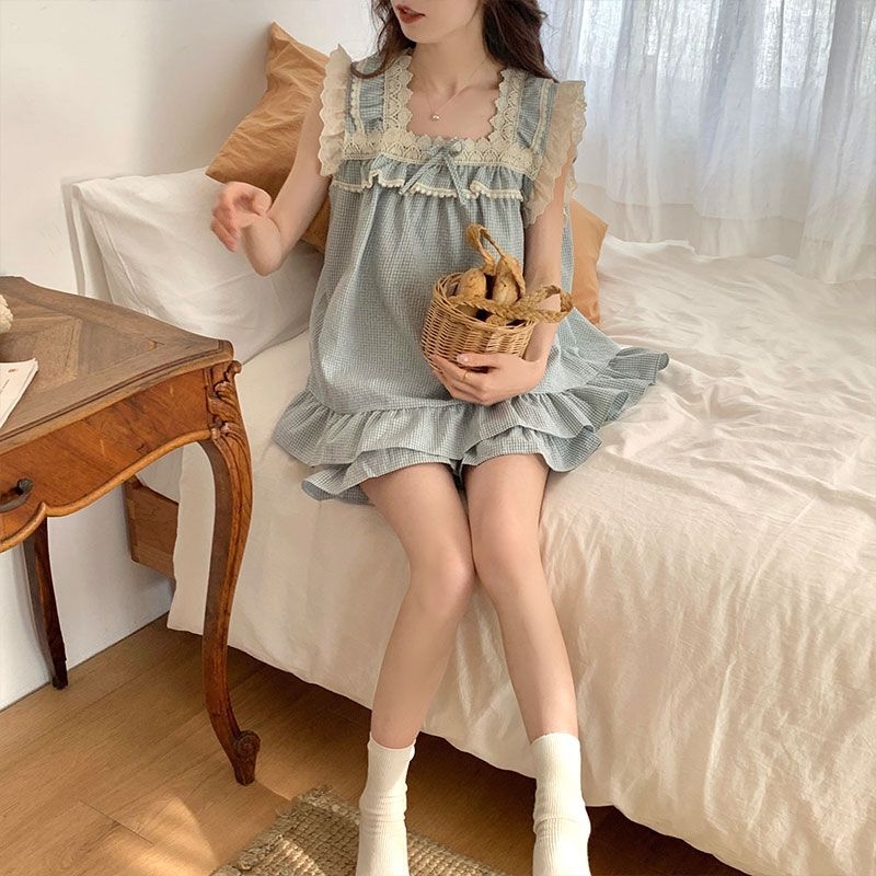 Meitenēm paredzēts pidžamu komplekts, wrinkled audums, V kakla izgriezums, 3/4 piedurknes, īsas bikses, poliesters, plāns, 181–200 g/m²