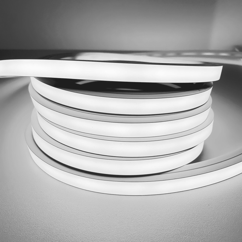 Bandă LED din silicon - 24V, impermeabilă, flexibilă, 130 LED (3528), durată de viață 50.000 ore