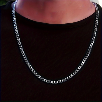 Vyrų nerūdijančio plieno kaklo grandinė su kubano tipo grandine, geometrinis dizainas, 30 g, 2025 m. pavasaris