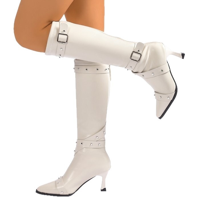 Zābaki ar pūdelēm, īsta āda, augsts kāju augšdaļas augstums, mugurējais rāvējslēdzējs, gumijas zole