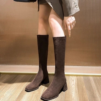 Мъжки високи замшеви ботуши с междинен ток, без връзки