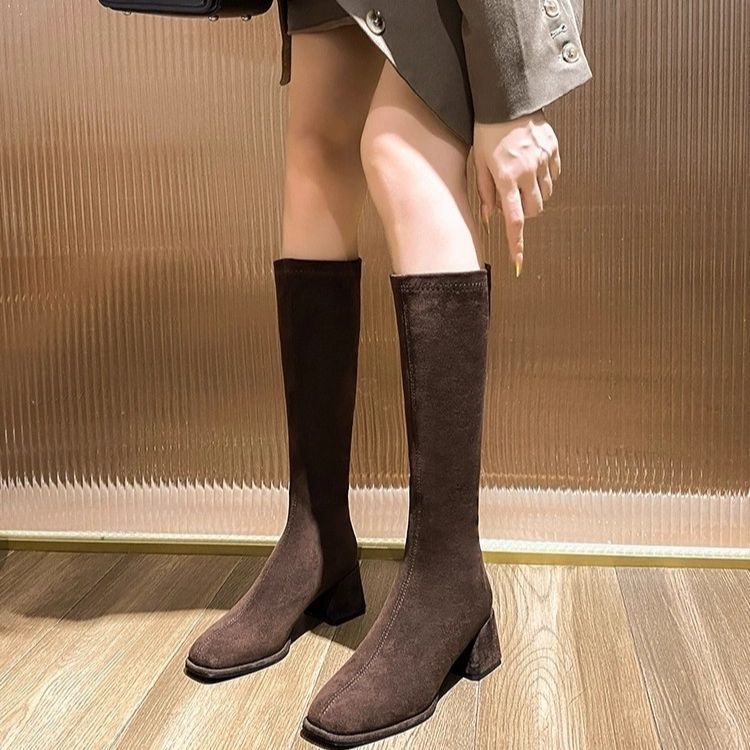 Мъжки високи замшеви ботуши с междинен ток, без връзки