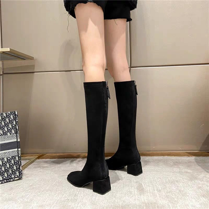 Мъжки високи замшеви ботуши с междинен ток, без връзки