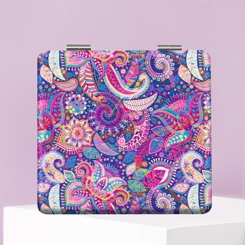 Saliekams grima spogulis ar Eiropas retro rakstu – portatīvs, zīmols NND; rāmis PU/PS/PVC; lēcas materiāls: cits; pilnais materiāls: PU āda, nerūsējošs tērauds, PC stikls; drukāts logo: jā; pielāgošana: jā