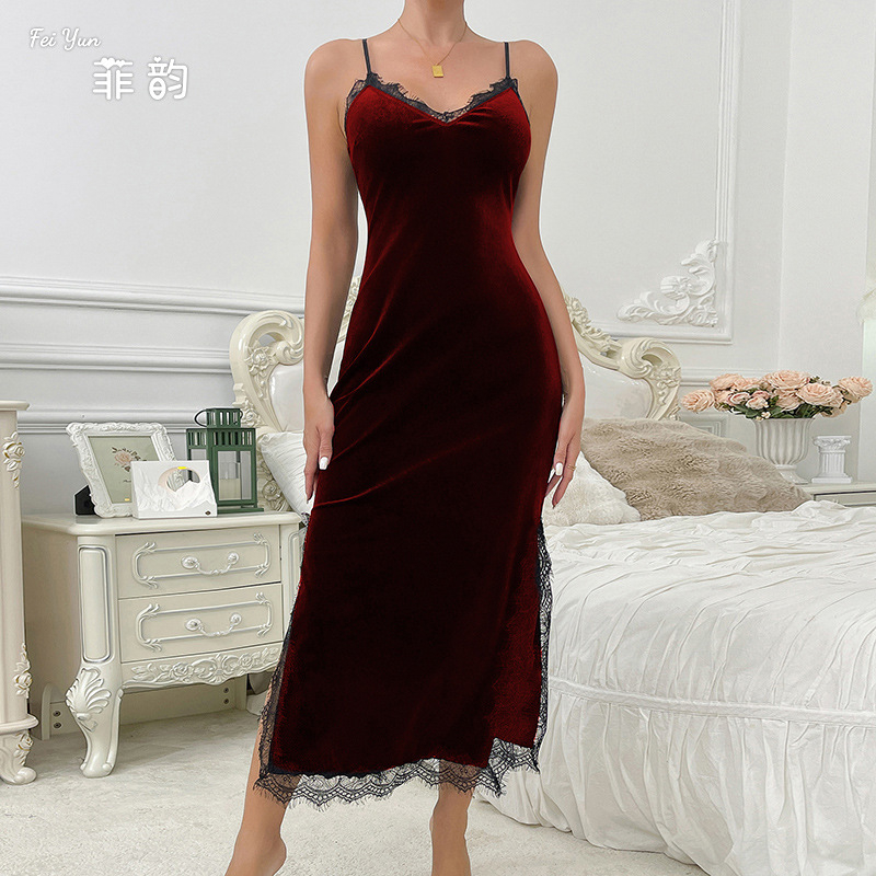 Bársonos hálóing ujjatlan, sling-stílusú pántokkal, hosszú fazon, poliészter