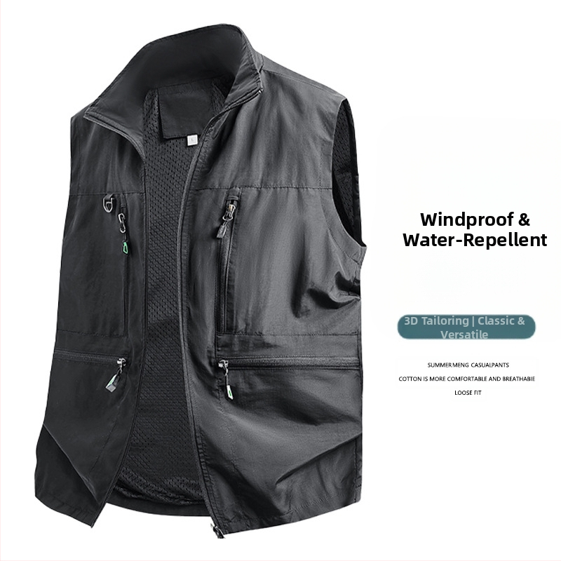 Vīriešu darba veste ar daudzām kabatām - brīvs piegriezums, stāvā apkakle, rāvējslēdzēja aizdare, elpojošs poliestera materiāls, vienkrāsaina, pavasara–rudens sezona