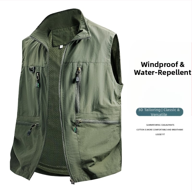 Vīriešu darba veste ar daudzām kabatām - brīvs piegriezums, stāvā apkakle, rāvējslēdzēja aizdare, elpojošs poliestera materiāls, vienkrāsaina, pavasara–rudens sezona