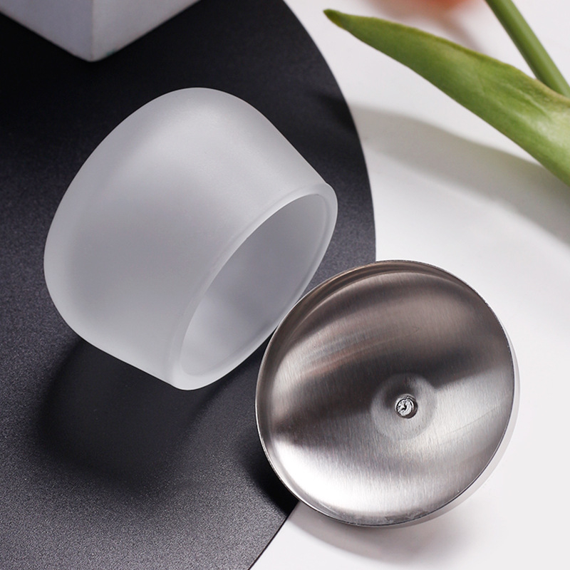 Matēts stikla nagu dezinficēšanas kauss ar nerūsējošā tērauda vāku – apaļš nagu kopšanas mazgāšanas kauss, 84 g