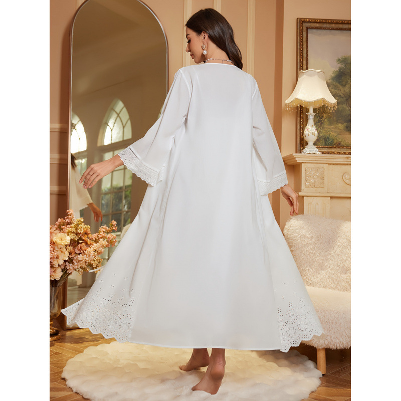 Divdaļīgs nakts tērps ar garām piedurknēm - austs audums, vidējā svara 141–160 g/m²