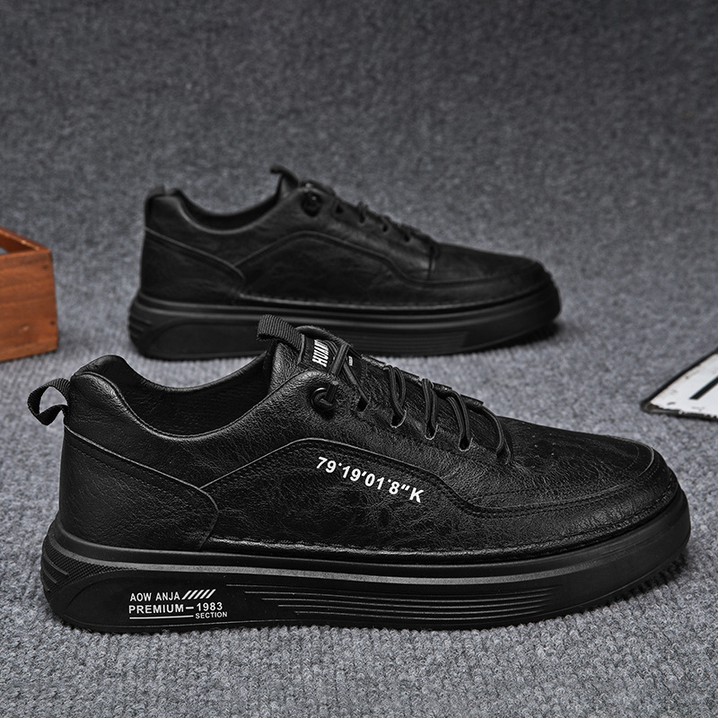 Vīriešu sportiskas ikdienas kurpes no mākslīgās ādas, ar priekšējām šņūrēm, apaļa purngala, vidēji augsta papēža 3–5 cm, brīvs stils, piemērotas visām sezonām.