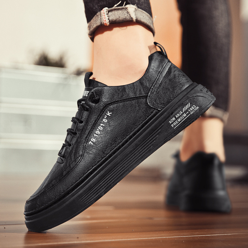 Vīriešu sportiskas ikdienas kurpes no mākslīgās ādas, ar priekšējām šņūrēm, apaļa purngala, vidēji augsta papēža 3–5 cm, brīvs stils, piemērotas visām sezonām.