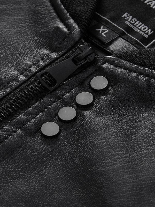 Jaka ar stāvošu apkakli, brīvs piegriezums, ūdensizturīga un vēja necaurlaidīga, rāvējslēdzējs, rudens