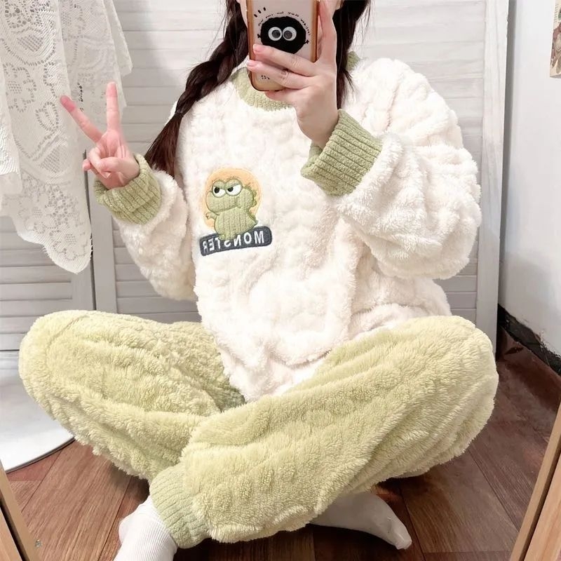 Moterų koralinis fliso pižamų komplektas su šypsenos spaudu, ilgomis rankovėmis, 3/4 kelnes – kasdieniam namų dėvėjimui, pavasaris 2025