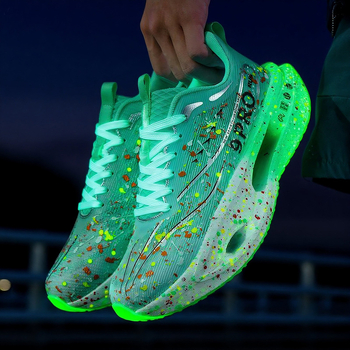 Skrējiena kurpes ar elpojošu tīkla augšpusi, ultra vieglas, zole ar oglekļa plāksni, anti-slīdoša un izturīga