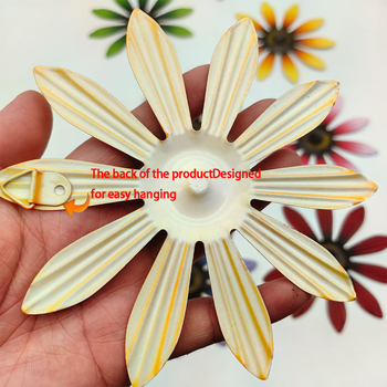 Dzelzs sienas pakaramais ar ziedu motīvu, ģeometriska forma (dzelzs • zieds • Mijia crafts • ģeometriska forma)