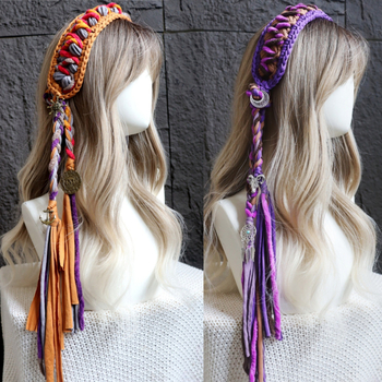 Sieviešu matu lente ar boho pūciņām, retro stils, raksts ar kvadrātiņiem, viļņota forma, atsevišķs iepakojums