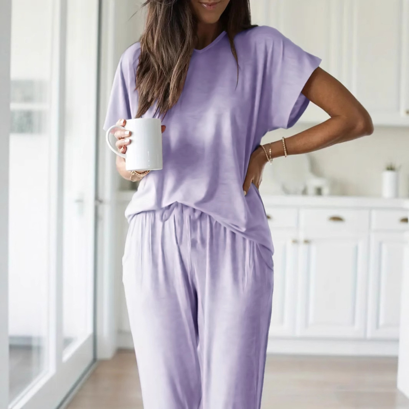 Dviejų dalių komplektas: paprastas kasdienis V kaklo topas su 3/4 rankovėmis + kelnės, Milk Silk audinys, poliesteris 95–100%