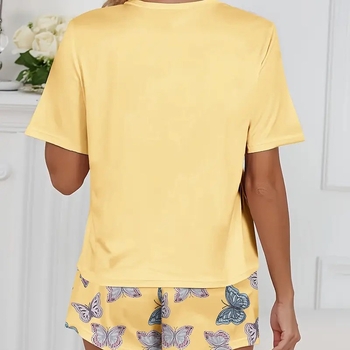 Vasaras pidžāmas komplekts ar īsām piedurknēm topam un šortiem, 90–95% poliesters, plakans audums, apaļa kakla līnija