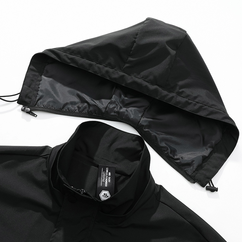 Gobtuvas striukė su stovinančia apykakle, užtrauktuku priekyje, laisvas kirpimas, ilgas