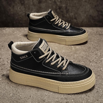 Vīriešu tenisa kurpes ar 3-5 cm paceltu, biezāku zoli, mikrofibra augšdaļa, elpojoša sietveida iekšpuse, injekcijā veidota gumijas zole, šņorēšana