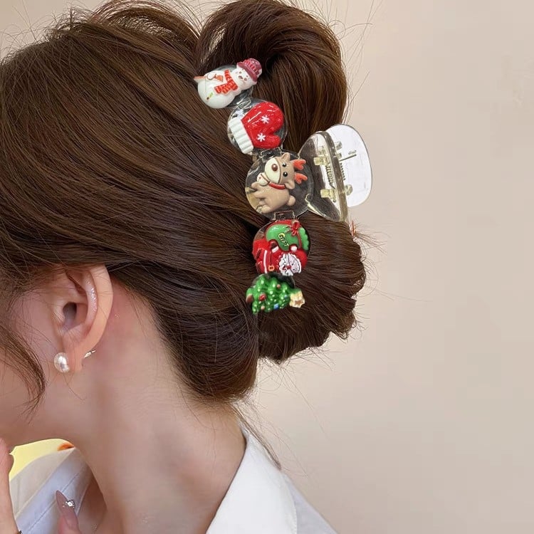 Matu spraude ar Ziemassvētku motīvu – Ziemassvētku vecīša un haizivs motīvs, plastmasa/rezīns, sievietēm, ziemā 2025