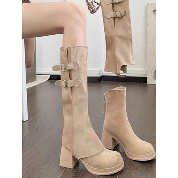 Ženske Martin čizme – visok vrat, velur gornji dio, kožna kopča, zaobljeni vrh, srednji blok potpetice, slip-on