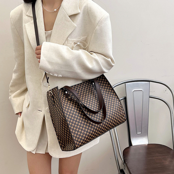 PU moterų rankinių komplektas 4 vnt., spausdinta tote rankinė, horizontalaus kvadrato formos, užtrauktukas, vasara 2024