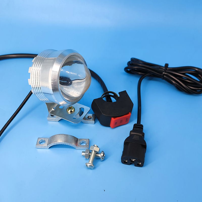 Motorkerékpár LED fényszóró, univerzális 12-85V, állítható fényerő, magas és alacsony fény