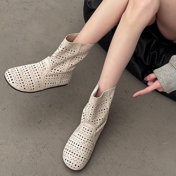 Γυναικεία επίπεδη παπούτσια — PU επάνω μέρος, PU σόλα, slip-on, χαμηλό τακούνι γάτας, ριγέ μοτίβο