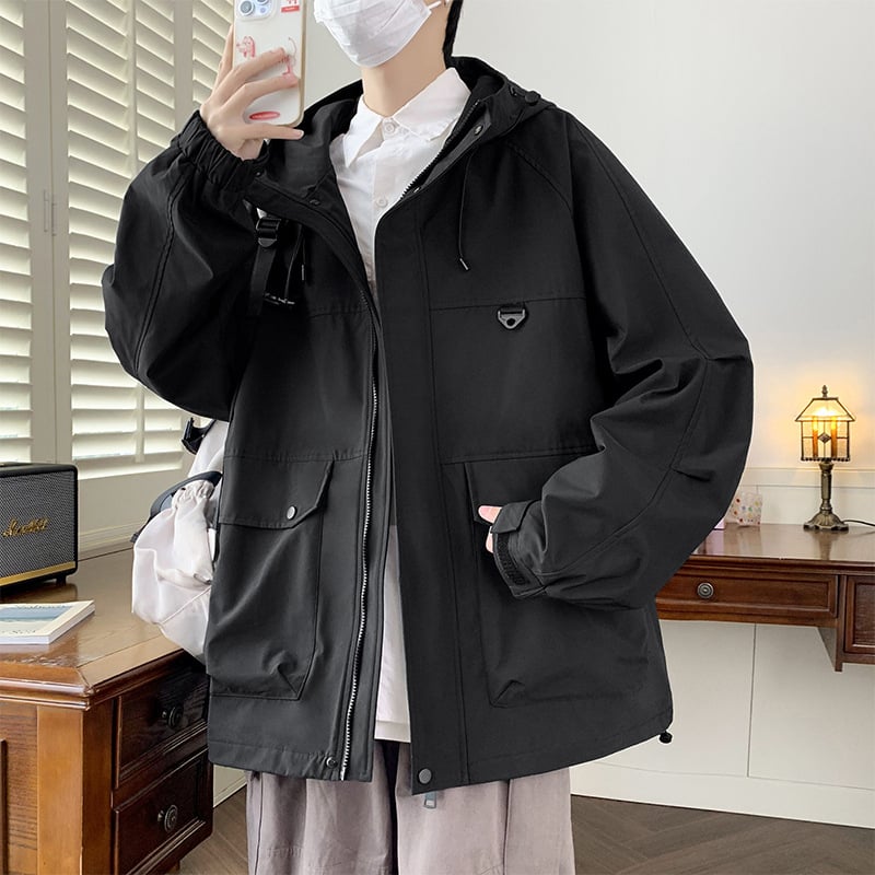 Muška kordurova jakna s kapuljom, opuštenog kroja, odvojiva kapuljača, jednostruko prednje zatvaranje, dugi rukavi, regularna duljina, glavni materijal: krzno zeca, proljeće 2025