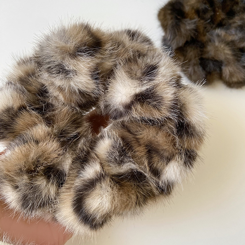 Pūkaina matu gumija ar bumbiņu, roku darbs, augsta elastība, Korejas stila, svaigs un salds