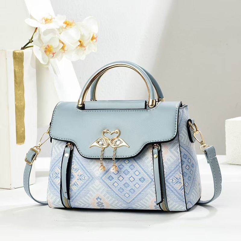 Sieviešu ikdienas pleca soma ar klapi, maza kvadrātveida soma, poliesters, iekšējā odere sintētiskā āda, pavasaris 2025