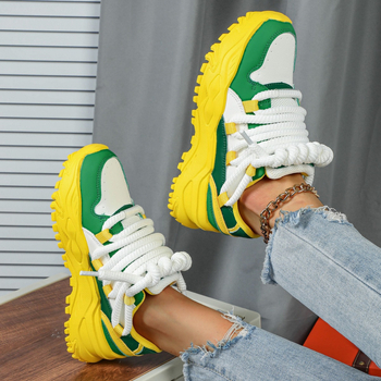 Uniszex sportcipő – koreai stílus, PU háló felsőrész, középső sarok 3–5 cm, légáteresztő, MD talp, fűzős zárás