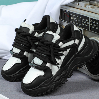 Uniszex sportcipő – koreai stílus, PU háló felsőrész, középső sarok 3–5 cm, légáteresztő, MD talp, fűzős zárás