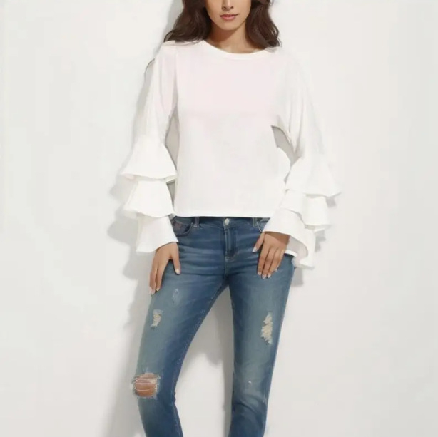 Krekli ar apļveida kaklu, garas piedurknes, trīs slāņu volāna piedurknēs, poliestera audums, vidēja garuma