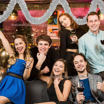 Plastmasas svētku vainags un lentas dekorēšanai, kāzām, āra lietošanai, fotorekvizītiem un mājas dekoriem