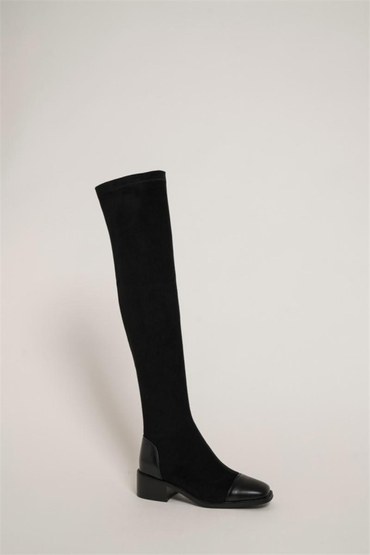 Čizme iznad koljena, velur gornji dio, četvrtasti vrh, chunky peta 3–5 cm, gumeni potplat