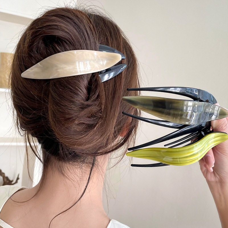 Matu klipsis sievietēm, haizivju klipsis, knaibles ar aizturēšanu, rokām darināts