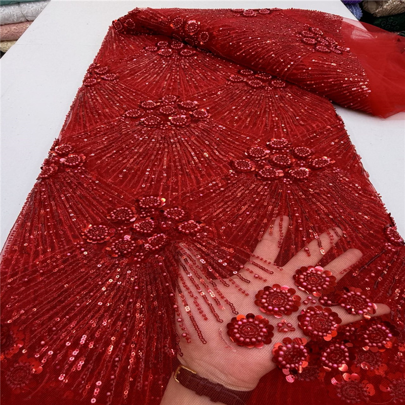 Poliestera mežģīne ar izšuvumu uz sietveida pamata, čaulīšu formas pērlītes un ziedu akcenti, bagāts izšuvums, kāzu tērpiem, zīmols Lace jierita, preces kods ys3