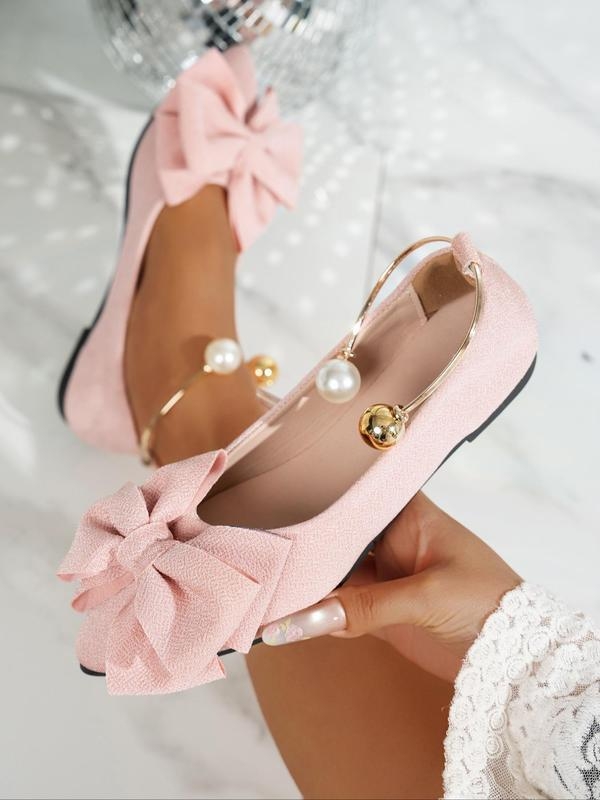 Γυναικείες φλατ με φιόγκο και λουρί στον αστράγαλο, πάνω μέρος από ραφία, με ανοιχτό δάχτυλο, άνοιξη